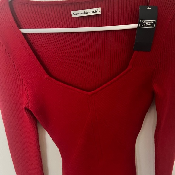 Cozy red bodysuit - Picture 3 of 3